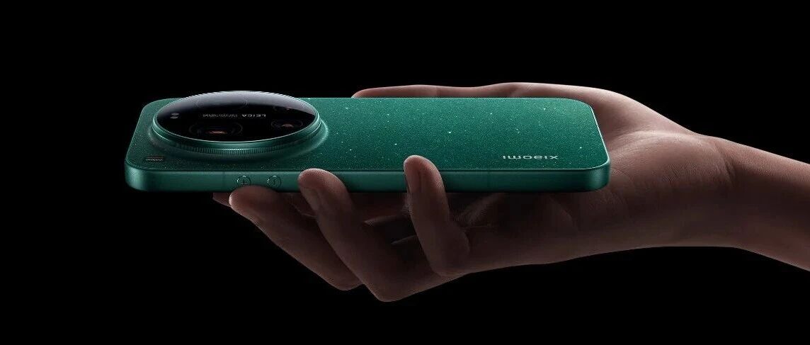 纯平玻纤后盖设计，小米17 Ultra 系列正式发布